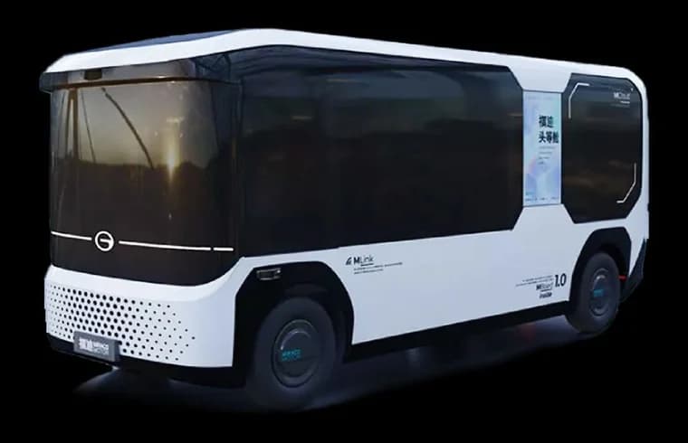 MLounge autonomous commercial vehicle